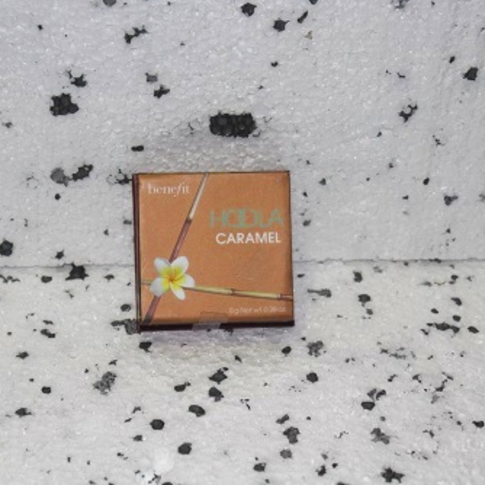 Benefit Cosmetics Hoola Matte Bronzer Caramel